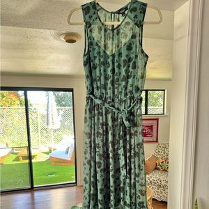 Simply Vera by Vera Wang Jade Green and Black Midi Dress. Size Small